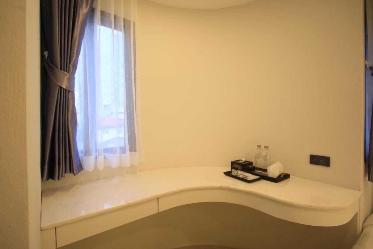 Pratunam Atrium Hotel Bangkok Extérieur photo